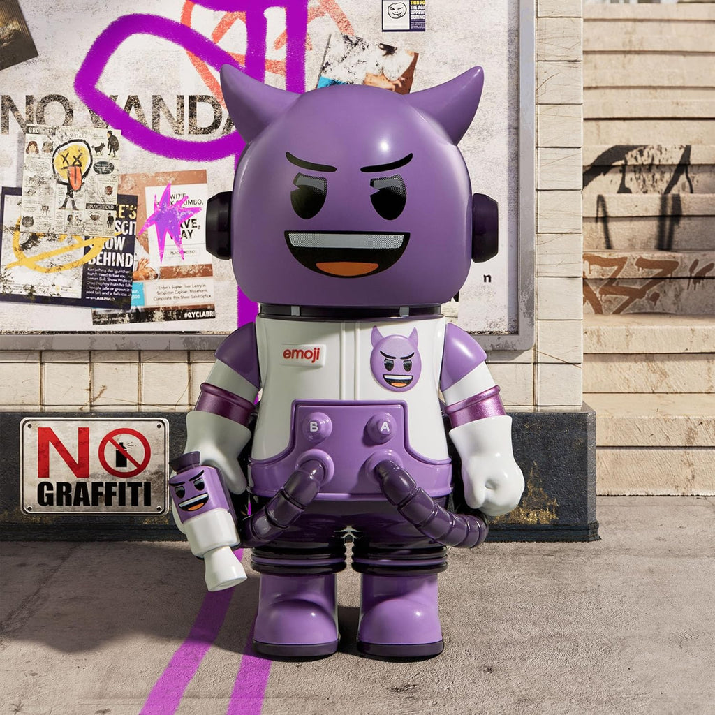 POP MART MEGA Space Molly 100% × Emoji Series